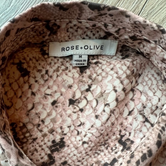 ROSE & OLIVE Medium Snake Skin blouse - Picture 2 of 4